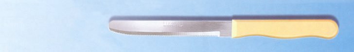 Breakfast knife, serrated edge